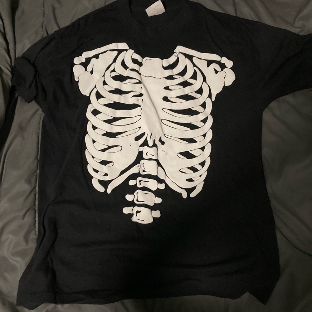 skull shirt